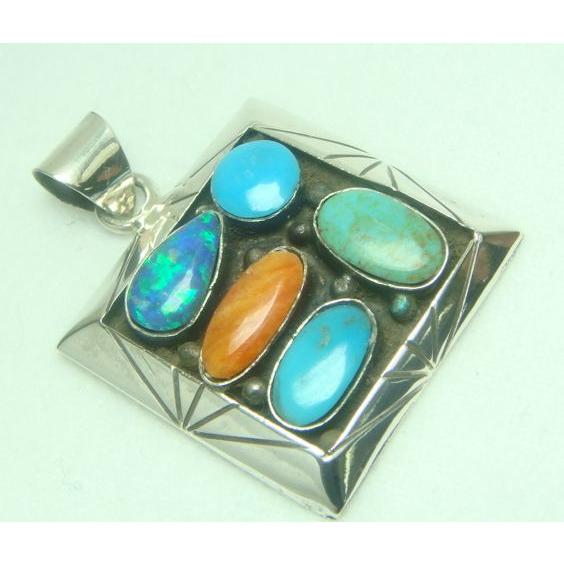 激安　ネイティブ系ペンダントトップ　オパール＆ターコイズ＆サンゴ　シルバー925 |  | 01