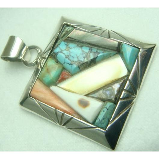 激安　ネイティブ系ペンダントトップ　シェル＆ターコイズ＆サンゴ　シルバー925 |  | 01