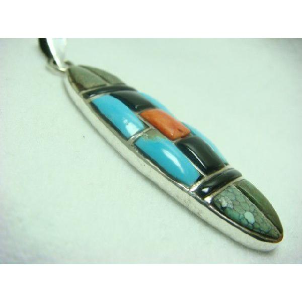 激安　ネイティブ系ペンダントトップ　ボード型ペンダントトップ　ターコイズ＆オニキス＆サンゴ　シルバー925 |  | 01