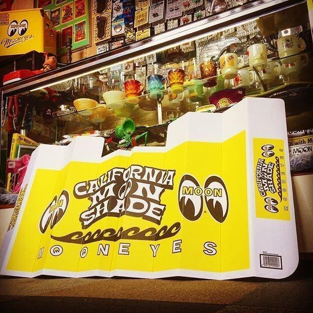 ムーンアイズ MOONEYES California ムーン オート サンシェード [MG411] 日よけ | MOONEYES