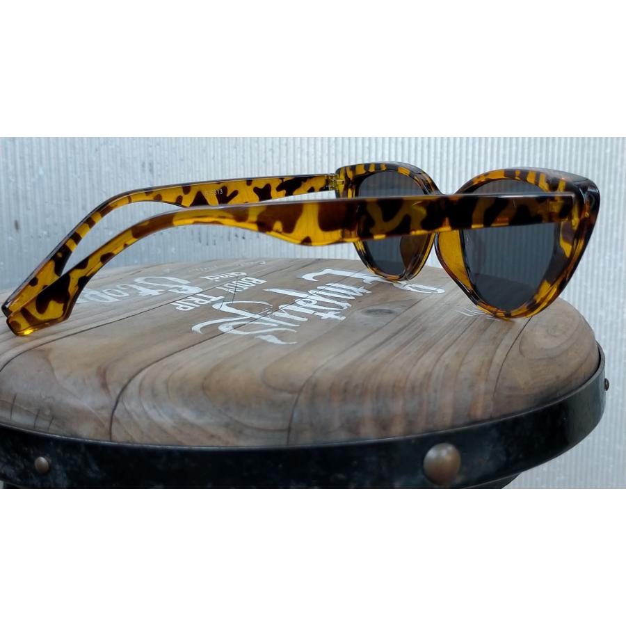 レオパード キャッツアイ UVカット サングラス レオパード×ブラックレンズ［SG-03］ヒョウ柄 ロカビリー |  | 03