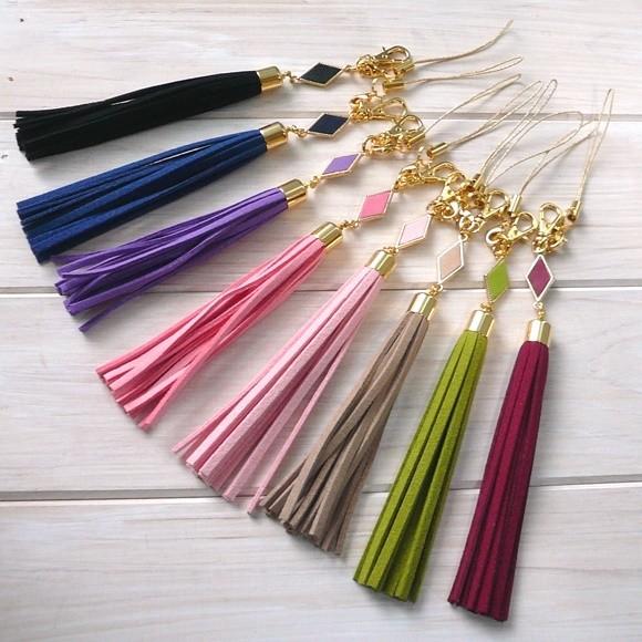 バッグチャーム タッセルチャーム  ダイヤ フェイクスエード　キーチャーム 携帯ストラップ キーホルダー フリンジ | ブランド登録なし