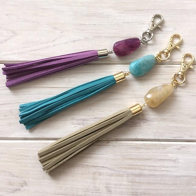 メール便発送可◯】バッグチャーム タッセルチャーム 天然石風