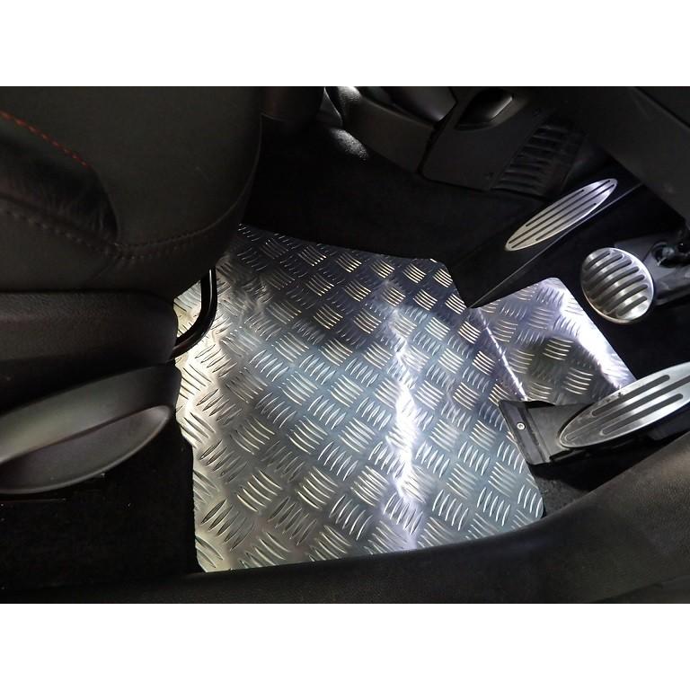 MINIクロスオーバークーパーS オール4 右 AT用 /ALUMI　FLOOR MAT フロント【受注生産品】　 |  | 01