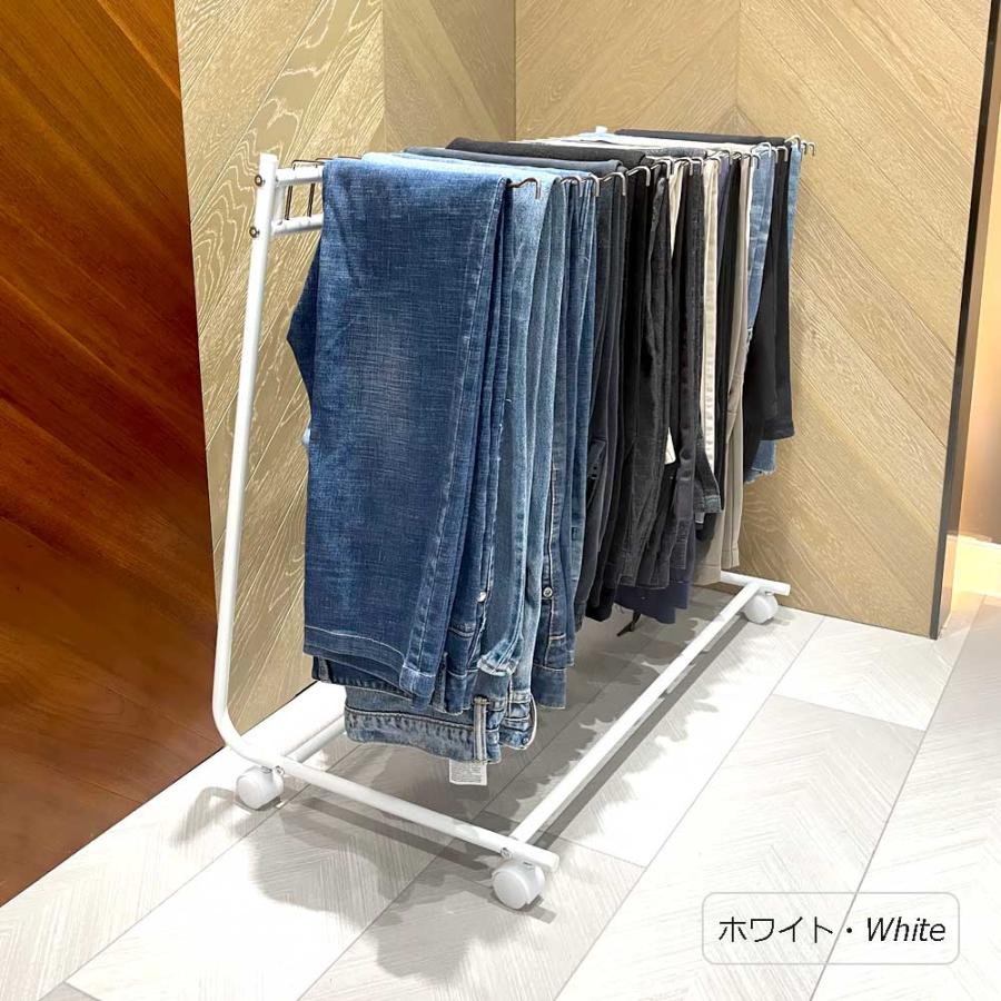 スラックスハンガー 20本掛け ズボンハンガー キャスター付き スイング
