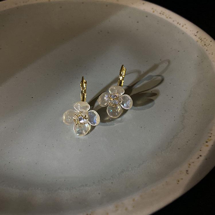ピアス イヤリング レデイース アクセサリー ファッション 可愛い レジン 花 ブランド 復古 おしゃれ 40代 50代 30代 フラワー Y Encore 通販 Yahoo ショッピング