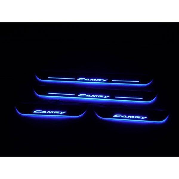 CAMRY カムリ50系70系 LEDスカッフプレート ホワイト・ブルー 流れる光で点灯 LEDステップ ライトランプ 前後4枚フルセット　一年保証！