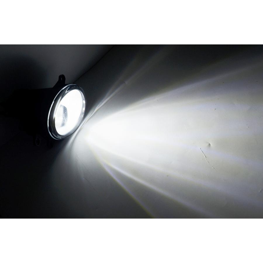 トヨタ（TOYOTA） LEDフォグランプユニット ホワイト 左右セット 汎用