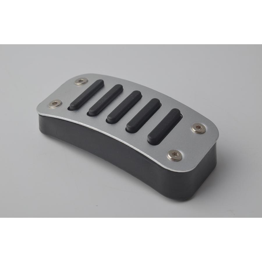 ハイエース 200系7型 パーツ ブレーキ/アクセル アルミ ペダルカバー