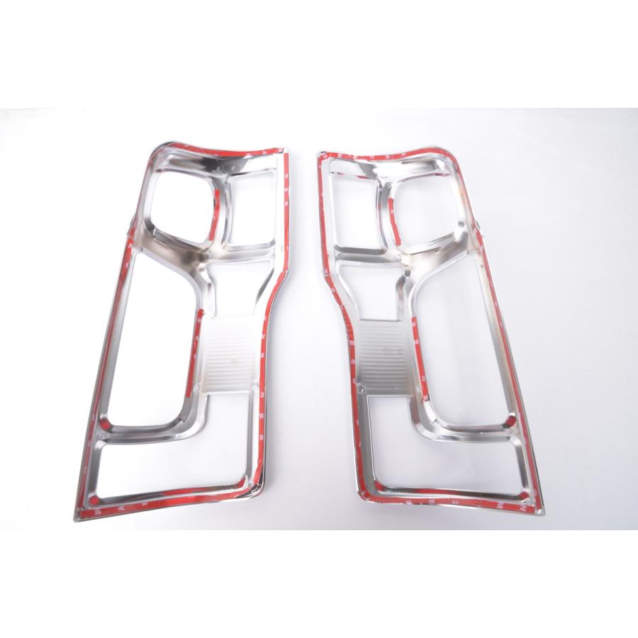 日産（NISSAN） NV350キャラバン E26系前期専用LEDテールランプ