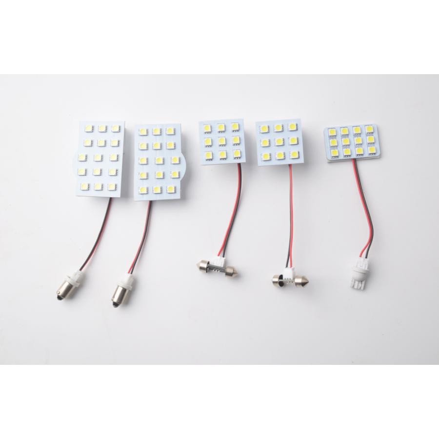 日産（NISSAN） エルグランド E51 LEDルームランプ ホワイト/白 室内灯