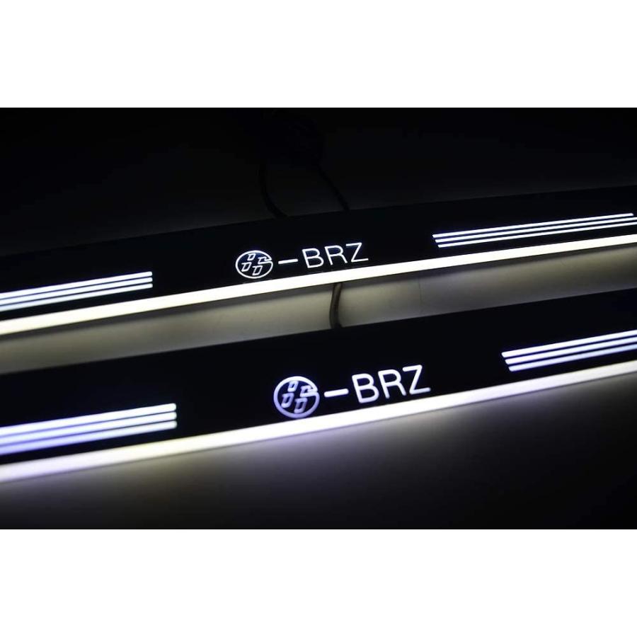 トヨタ86 スバルBRZ 専用設計LED流れるスカッフプレート白/青発光LED