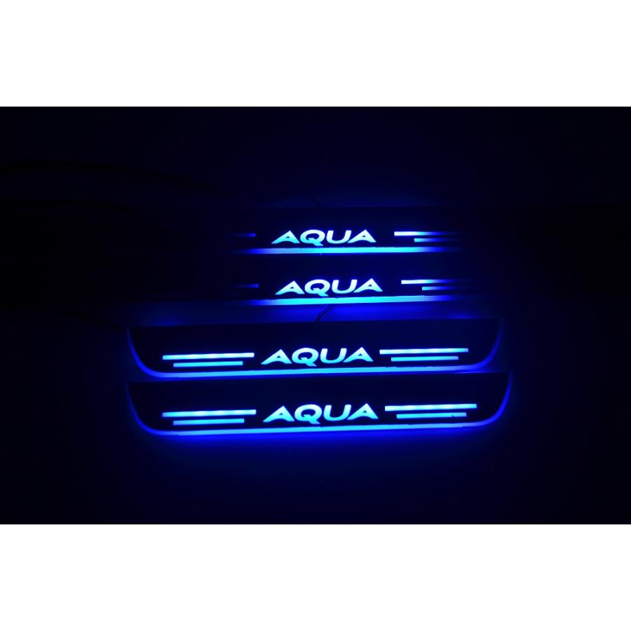 AQUA（アクア）LEDシーケンシャル スカッフプレート青光で点灯 内装パーツ イルミネーション 両面テープ付き 鏡面仕様4枚セット NHP10に｜endlessjapan-store｜06
