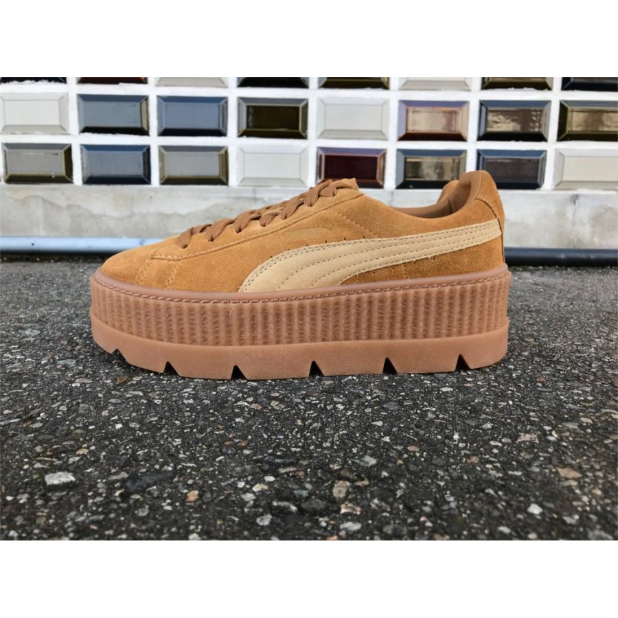 【FENTY by RIHANNA】PUMA CLEATED CREEPER SUEDE WN’S【フェンティ プーマ バイ リアーナ】GOLDEN BROWN-LARK【プーマ スエード】366268-02 プーマ FENTY by PUMA CLEATED CREEPER SUEDE GOLDEN BROWN LARK