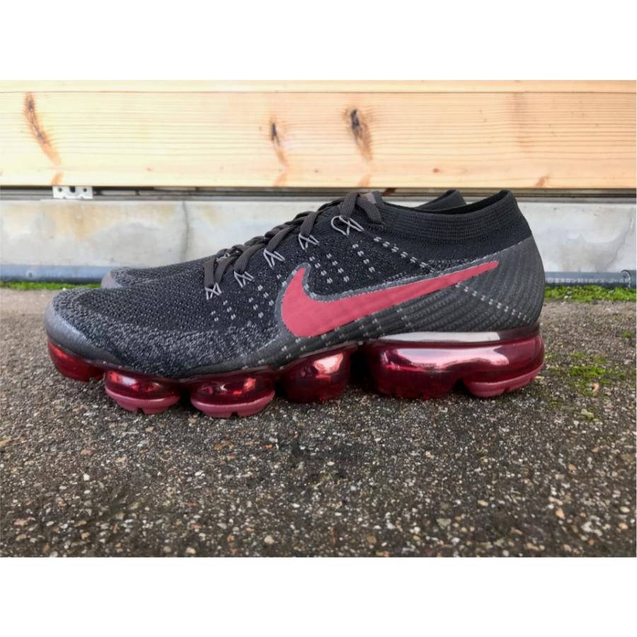 nike air vapormax flyknit dark team red