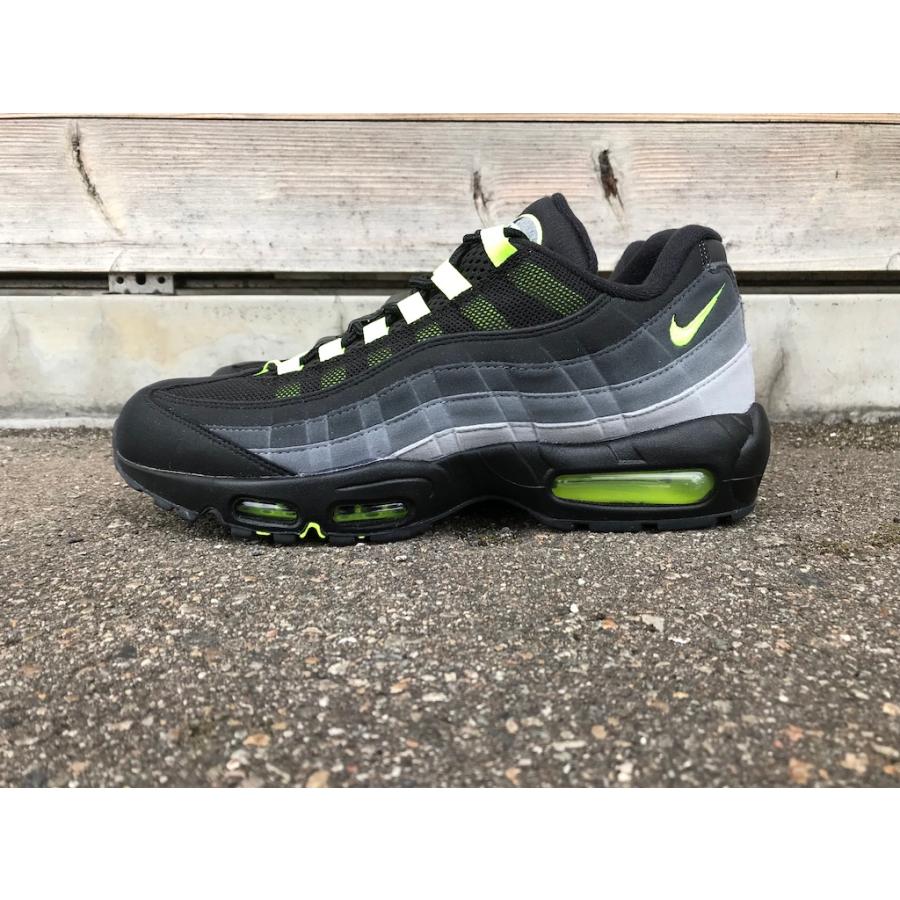 【海外限定モデル】NIKE AIR MAX 95 JD【ナイキ エア マックス 95】BLACK/VOLT-ANTHRACITE 【ブラックネオン】FV4710-001 【交換返品不可商品】商品情報要確認!｜endor｜02