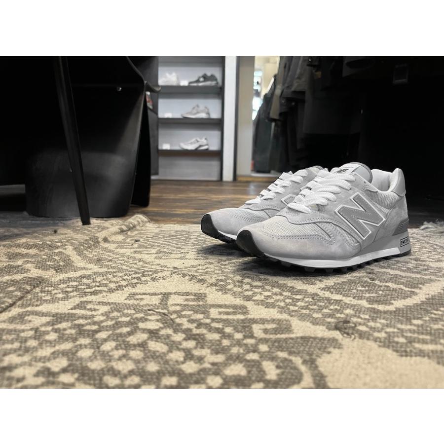 New Balance 1300 グレー/ホワイト スニーカー NEW BALANCE 1300 ホワイト U1300WH 2025年発売予定 – SNEAKER HACK