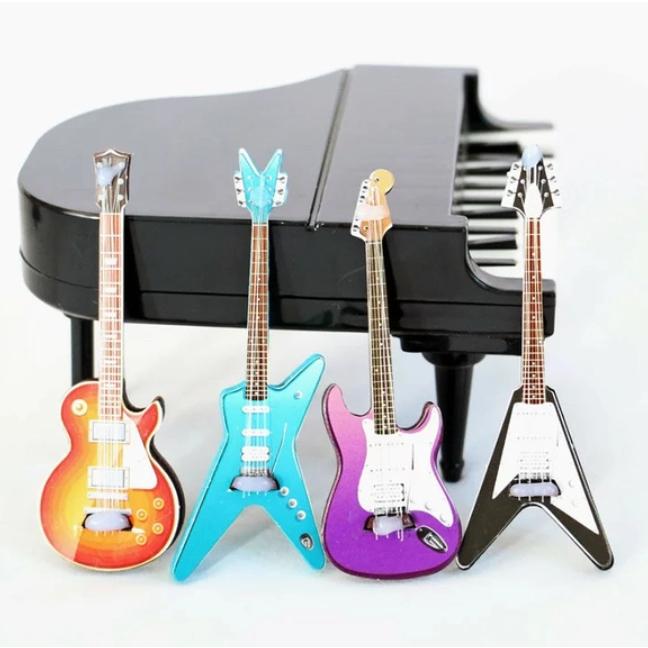 ドールハウス ミニチュア楽器エレキギター 1点スケールミニチュア楽器