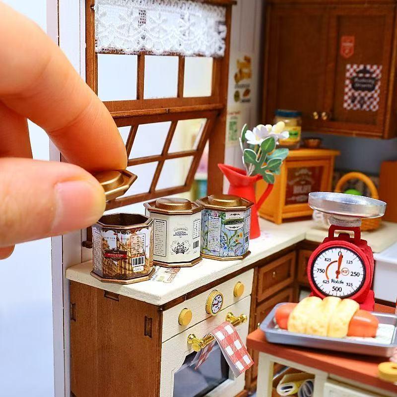 ミニチュア 紅茶缶 1点 全9種類 トールハウス用 容器 物入れ 可愛い