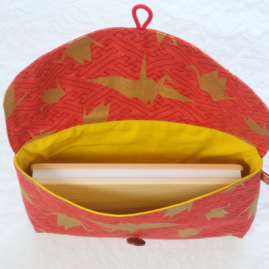 御朱印帳ポーチ 折り鶴赤地ラメ入り 模様 和柄 手作り 全店販売中 おしゃれ オシャレ 人気 母の日 ランキング 父の日 かわいい 小物入れ ギフト