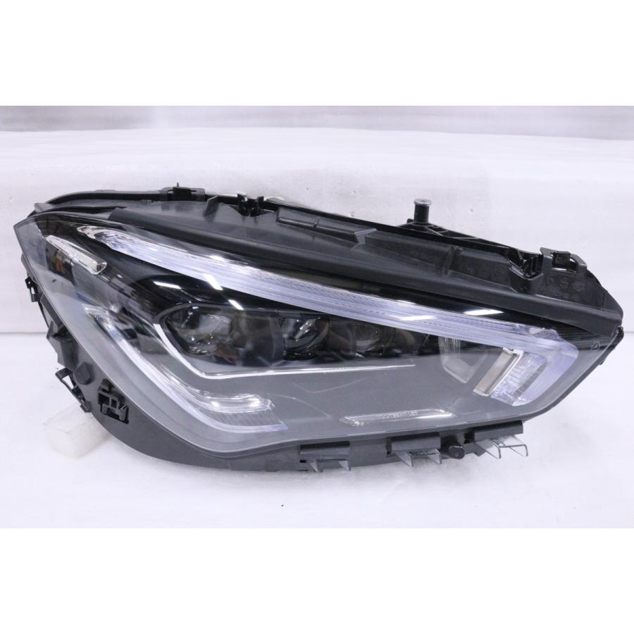 10-1174☆美品 マルチビームLED C118 X118 ベンツCLAクラス☆右ヘッド 