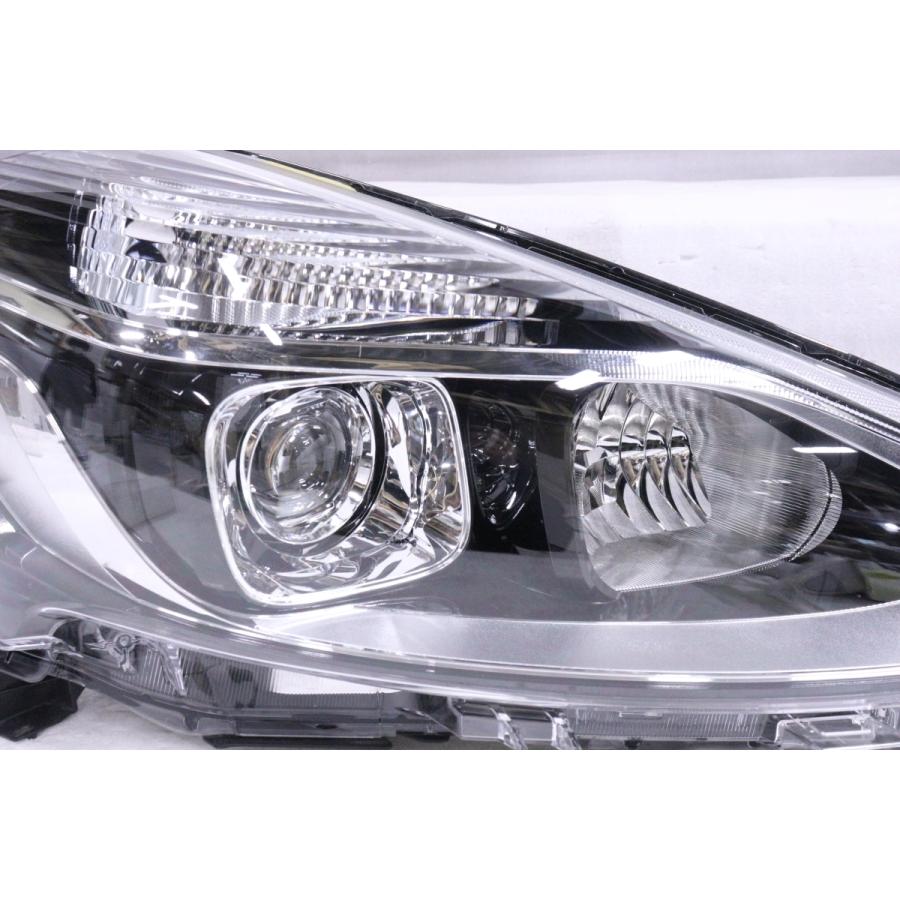 シエンタ(車) 10-2379☆極上品☆LED NHP170G シエンタ HV☆右ヘッド