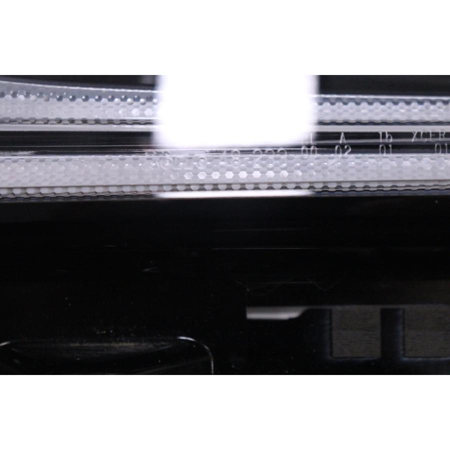 ハリアー 10-2620☆美品☆LED MXUA80 ハイブリッド ☆右ヘッド