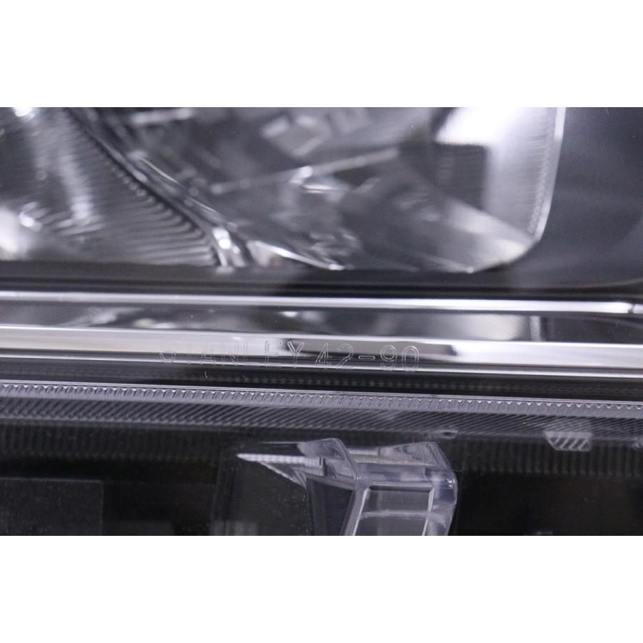 レンズ極上品　RAV4 右側ヘッドライト STANLEY42-90 レンズ極上品 RAV4 右側ヘッドライト STANLEY42-90 RAV4(2019～2025