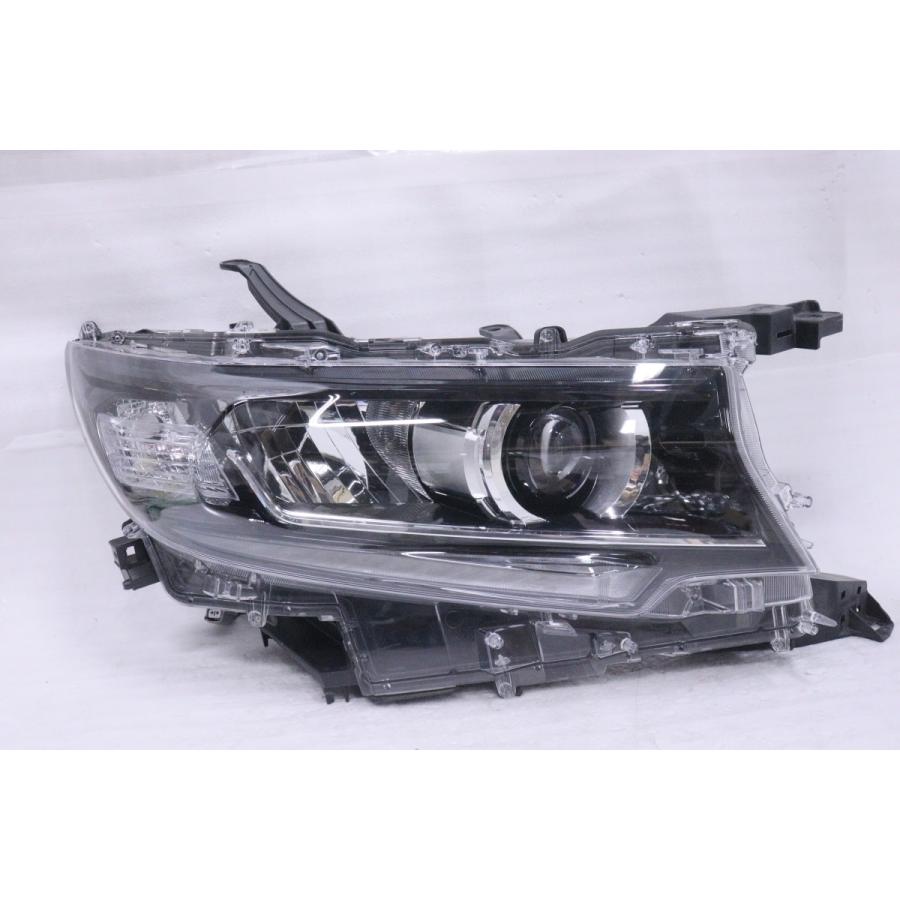 トヨタ 14-2055☆美品☆後期 LED TRJ150W ランドクルーザープラド☆右