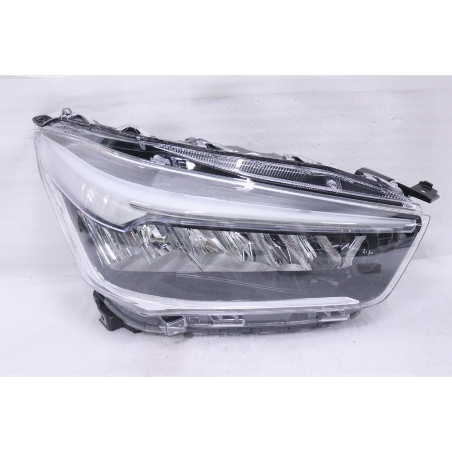 トヨタ（TOYOTA） 15-1341☆美品☆LED A200A ライズ☆右ヘッドライト 