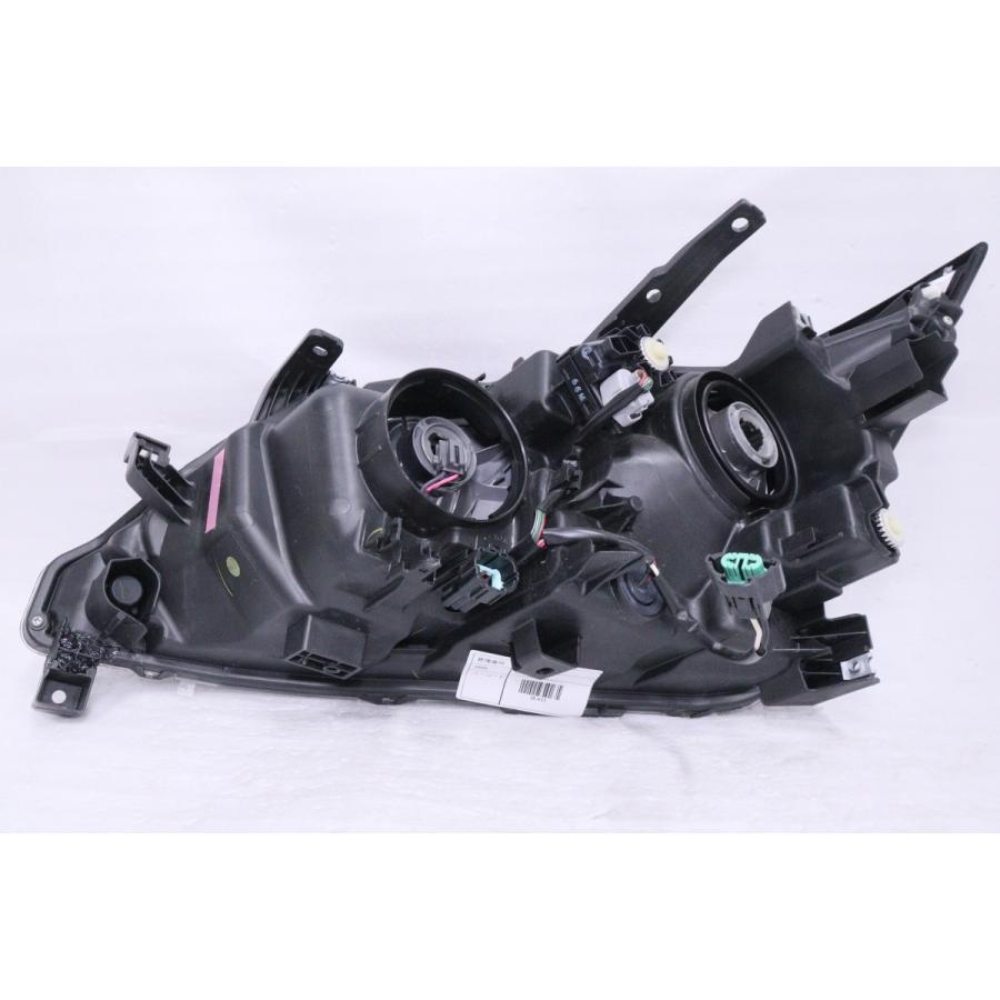 セレナ 15-411☆美品☆前期 ハロゲン C27 セレナ☆右ヘッド セレナ 15-411☆美品☆前期 ハロゲン C27 セレナ☆右ヘッド