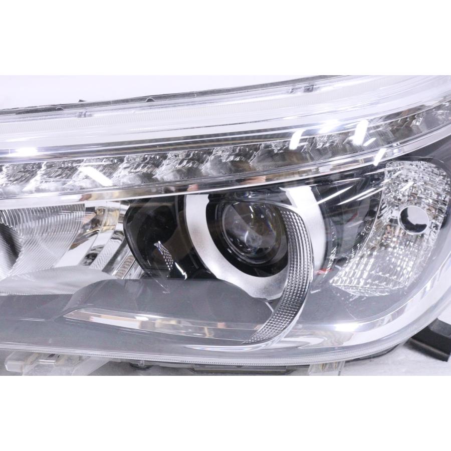 GUN125 ハイラックス純正　前期　ヘッドライト　左側 ハイラックス 16-2545☆【値下】前期 LED GUN125 ハイラックス☆左