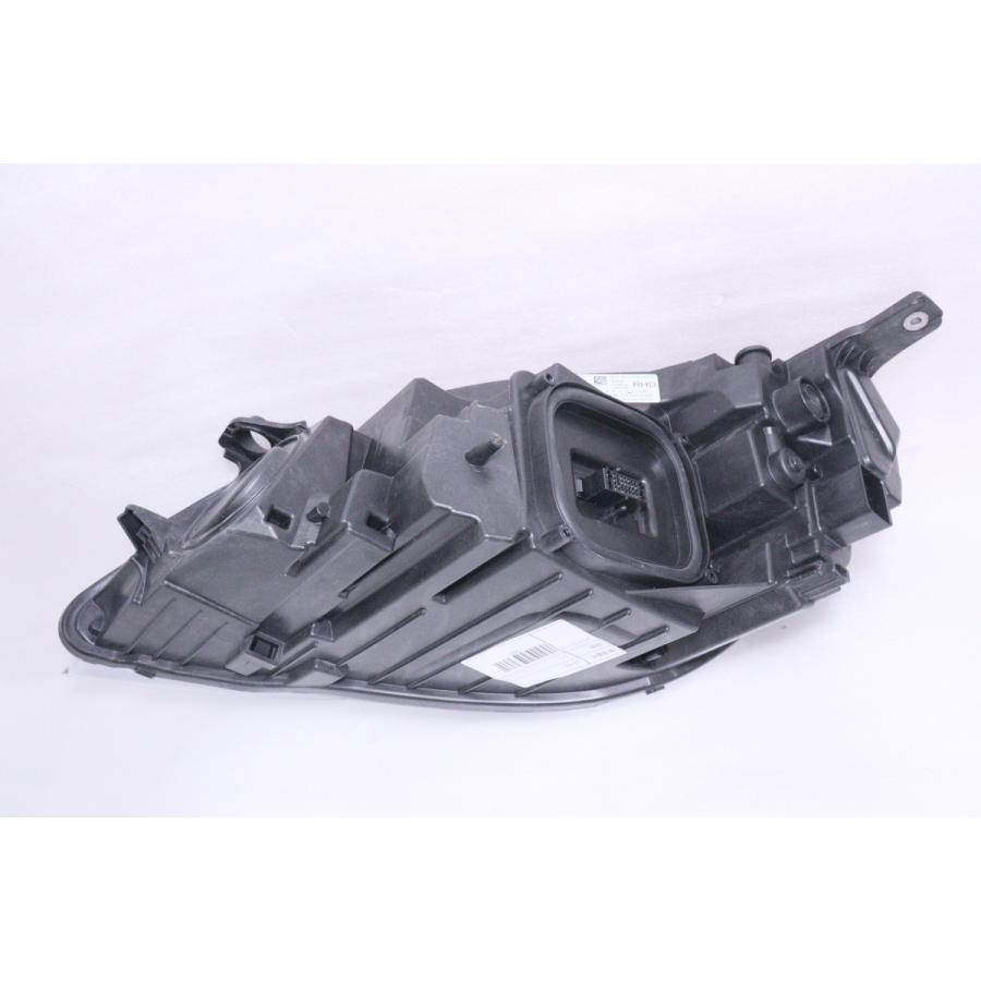 ボルボ（VOLVO） 16-67☆【値下】美品☆後期 LED MB V40☆右ヘッド