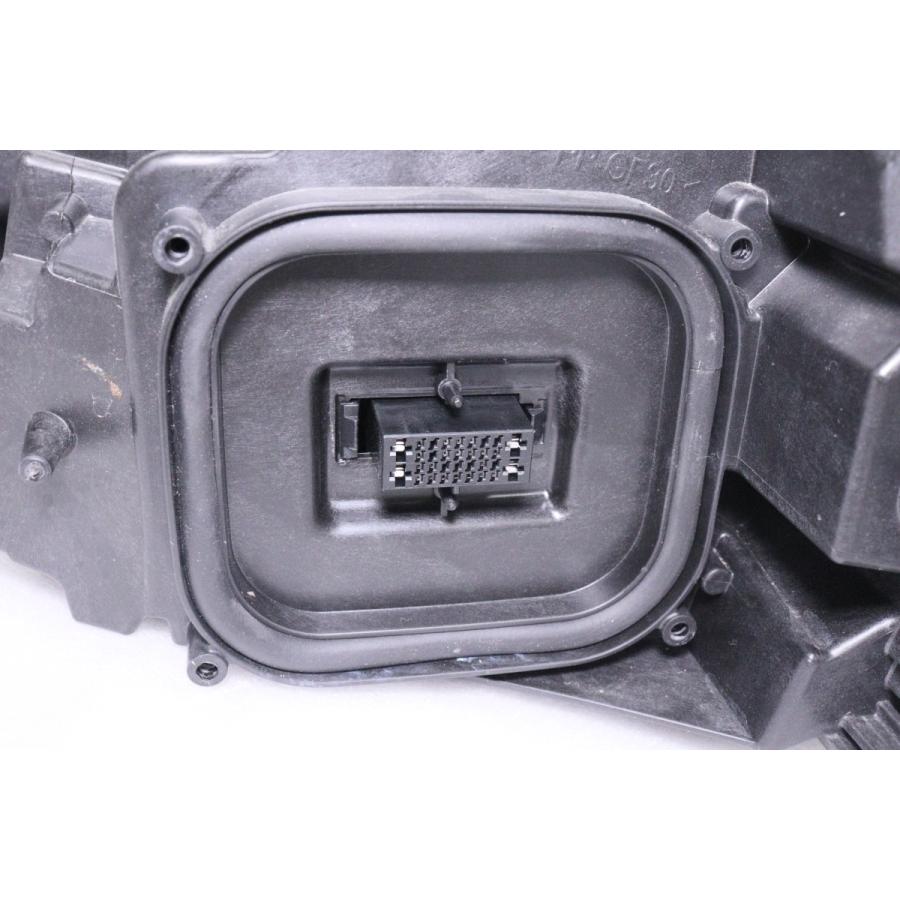 ボルボ（VOLVO） 16-67☆【値下】美品☆後期 LED MB V40☆右ヘッド