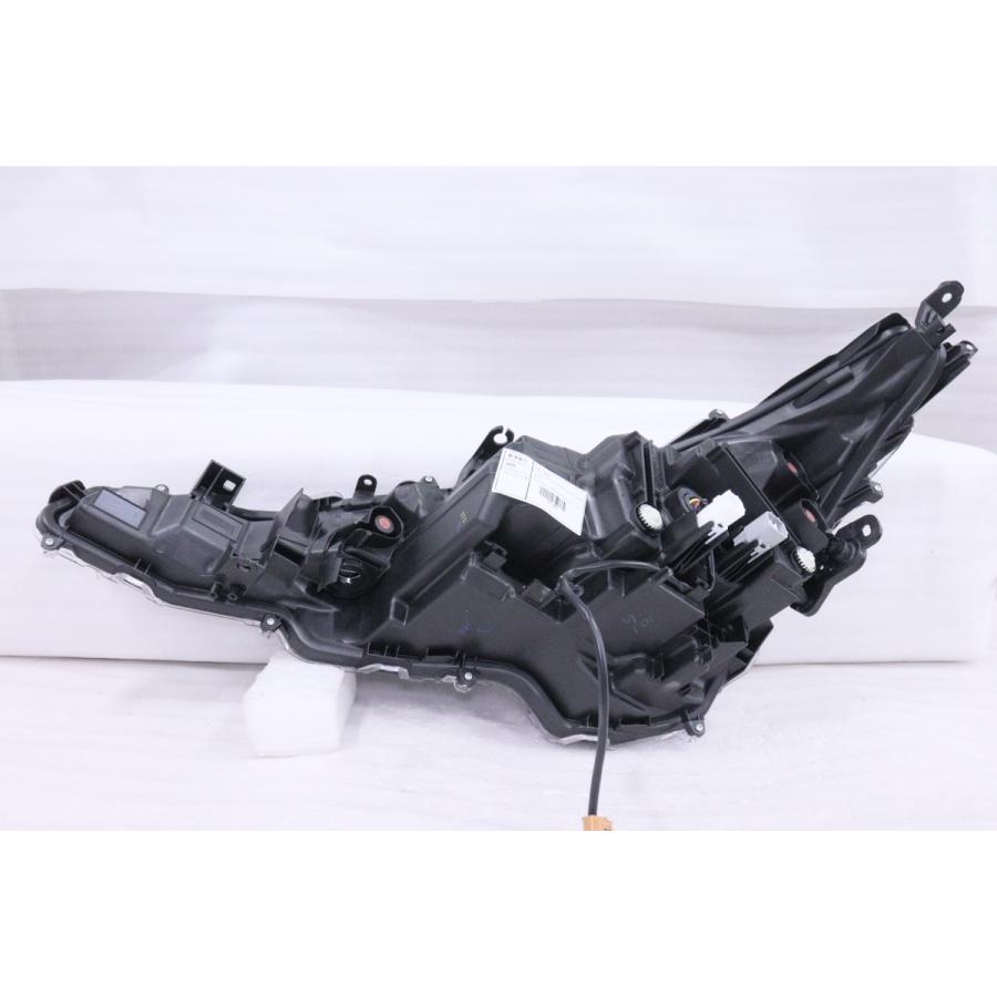 カローラツーリング　純正ヘッドライト カローラ 16-769☆LED ZRE212 ツーリング☆右ヘッドライト G-X S