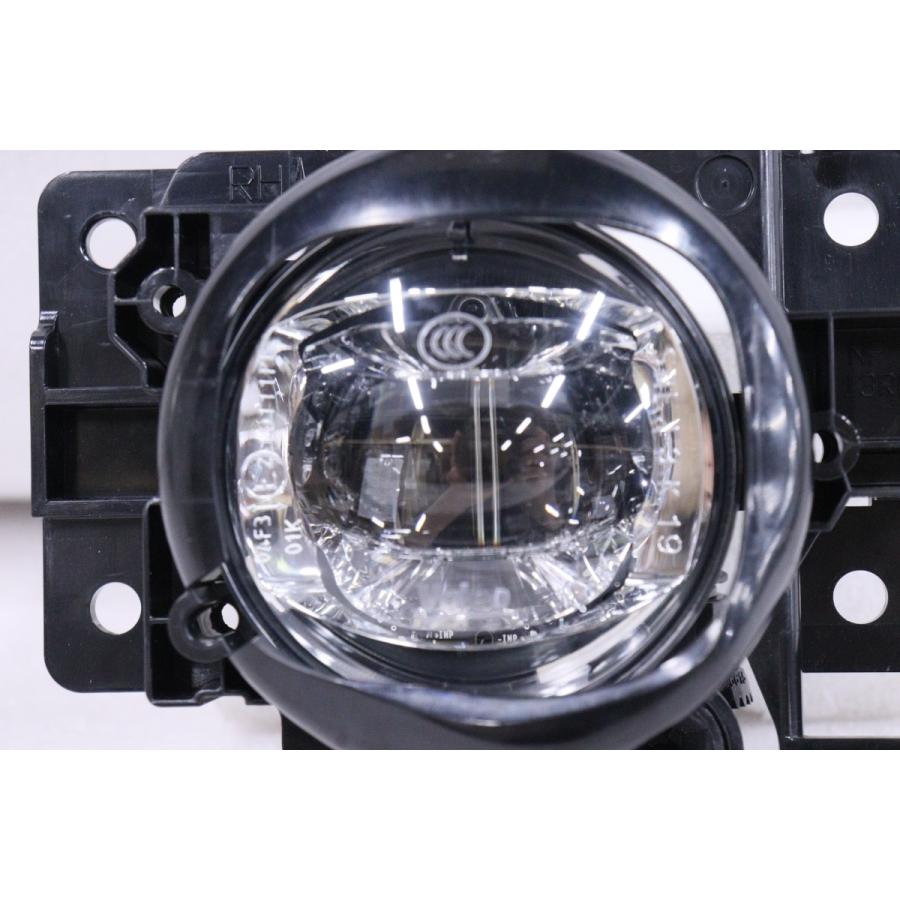 17-462☆美品☆LED B44A ルークス☆右フォグランプ ハイウェイスター