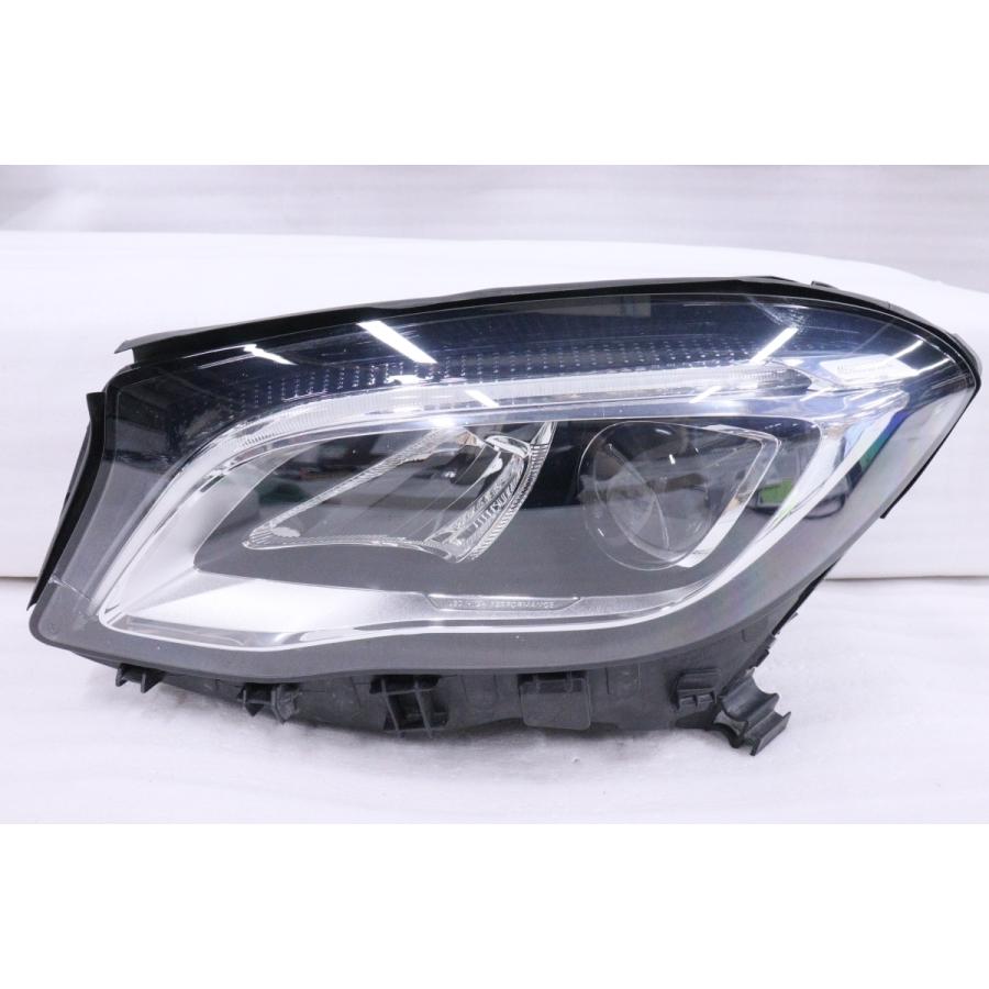 Mercedes-Benz　A200d 左ヘッドライト オートパーツエージェンシー LEDヘッドライト メルセデス