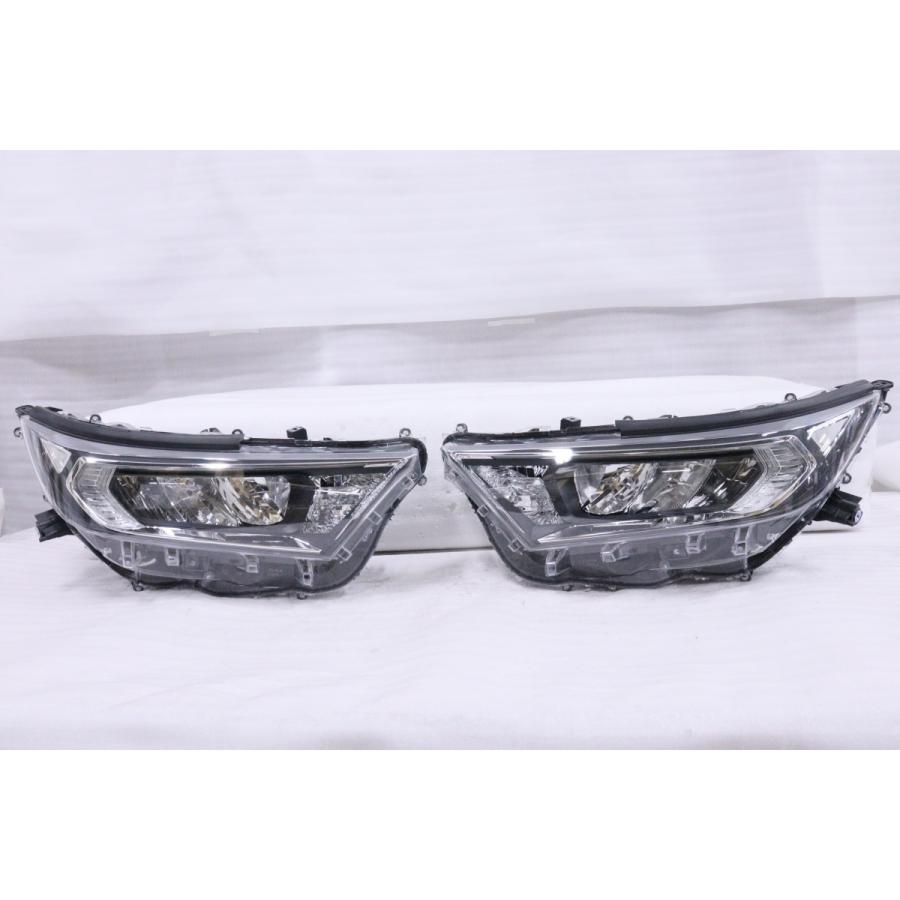 50系 RAV4 前期 左　ヘッドライト　LED MXAA52　AXAH52 19-2157☆美品☆前期 LED MXAA52 RAV4☆左右ヘッドライト ガソリン車