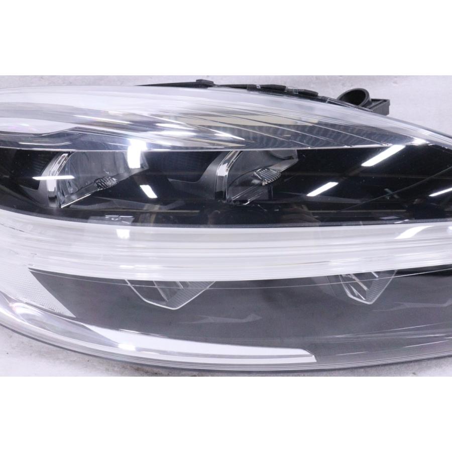 VOLVO ボルボ V40 MB系後期 純正 右 ヘッドライト 31677025