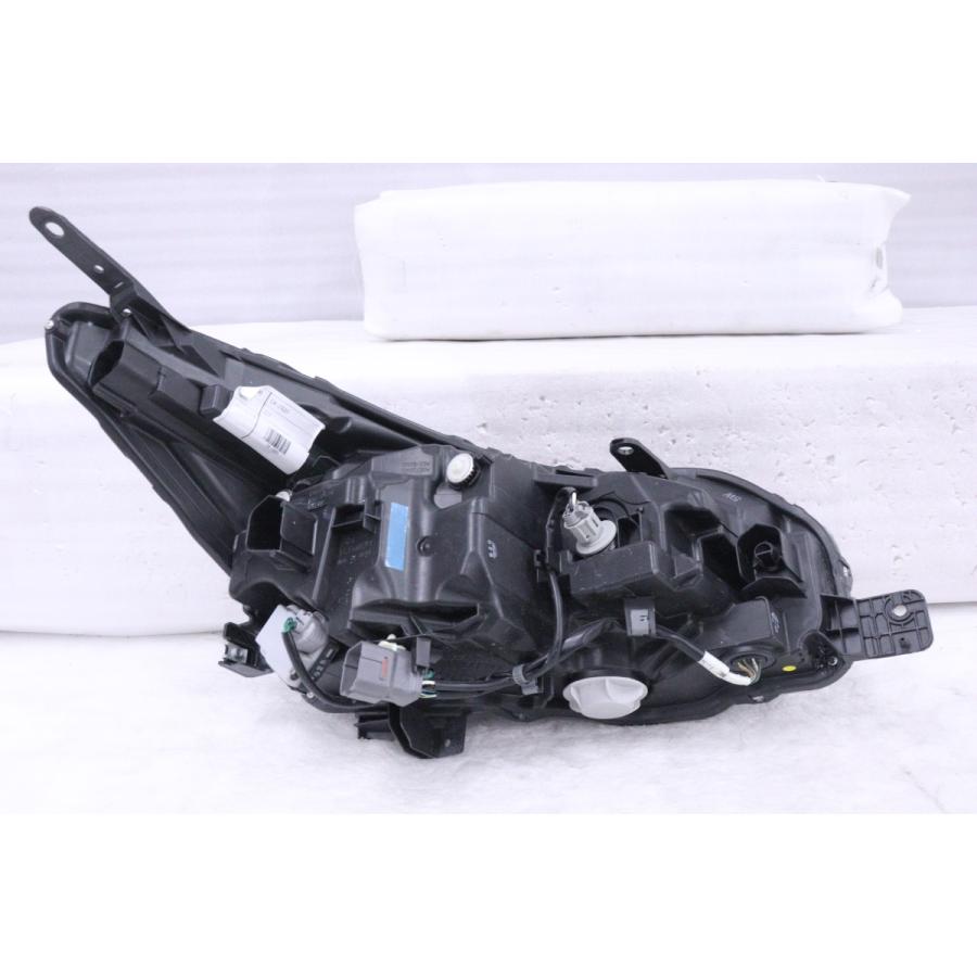 スバル インプレッサ GT2/GT3/GT6/GT7/GK2/GK3/GK6/GK7 後期 左ライト