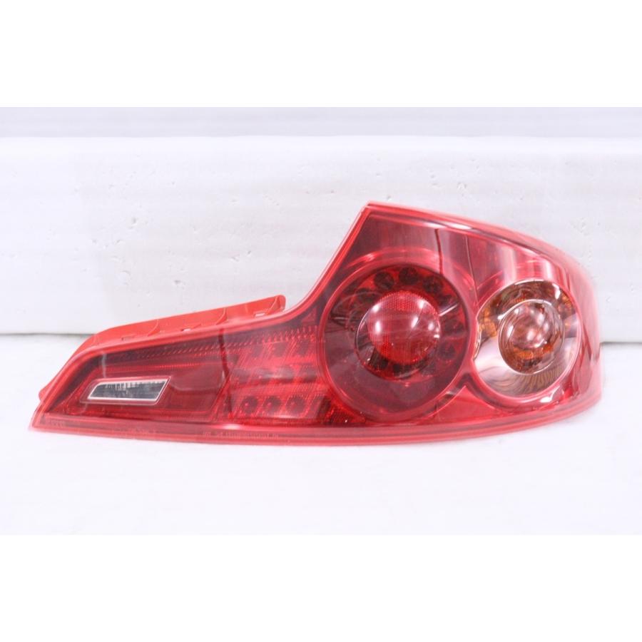スカイライン（日産） 1X-386☆後期型 LED V35 スカイライン US☆右