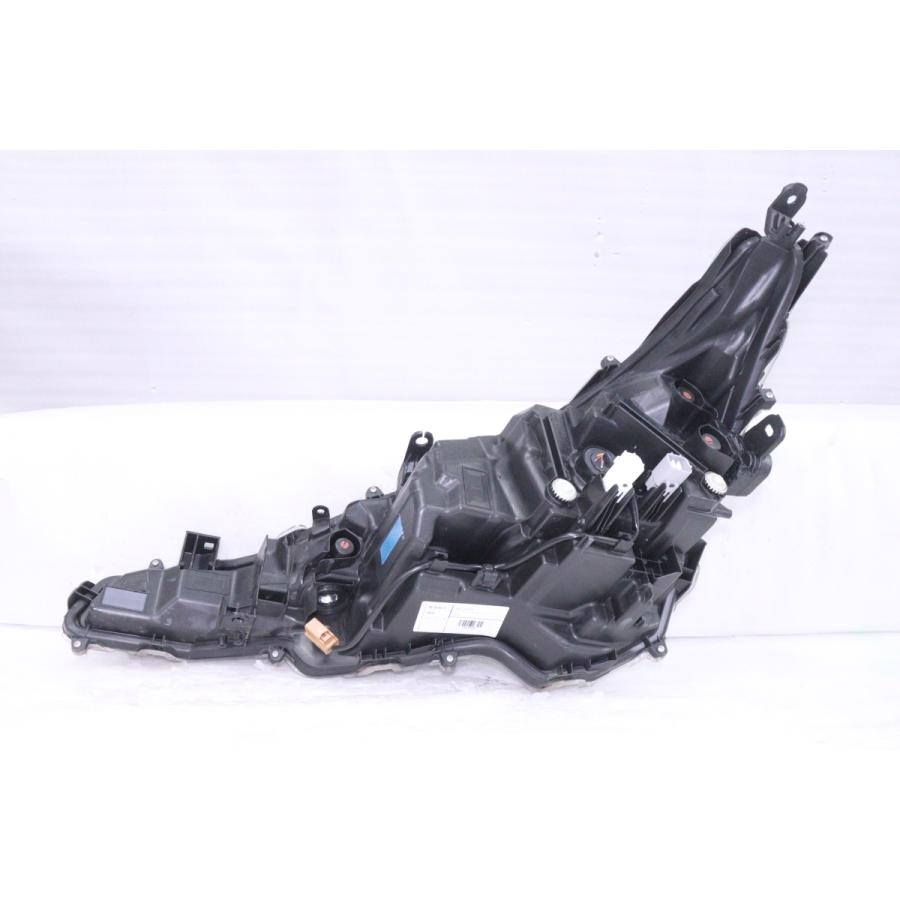 20-2339☆美品☆LED NRE210H カローラスポーツ☆右ヘッドライト KOITO
