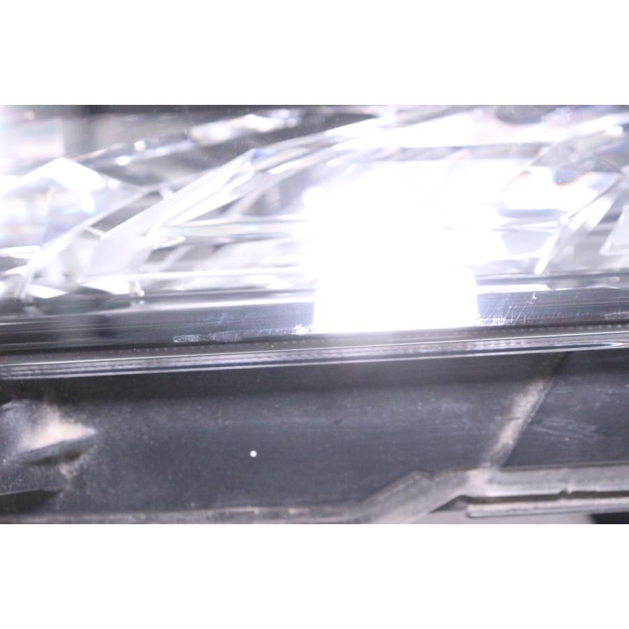 20-721☆美品☆後期 LED CV1W デリカD5☆左ポジションランプ KOITO 212