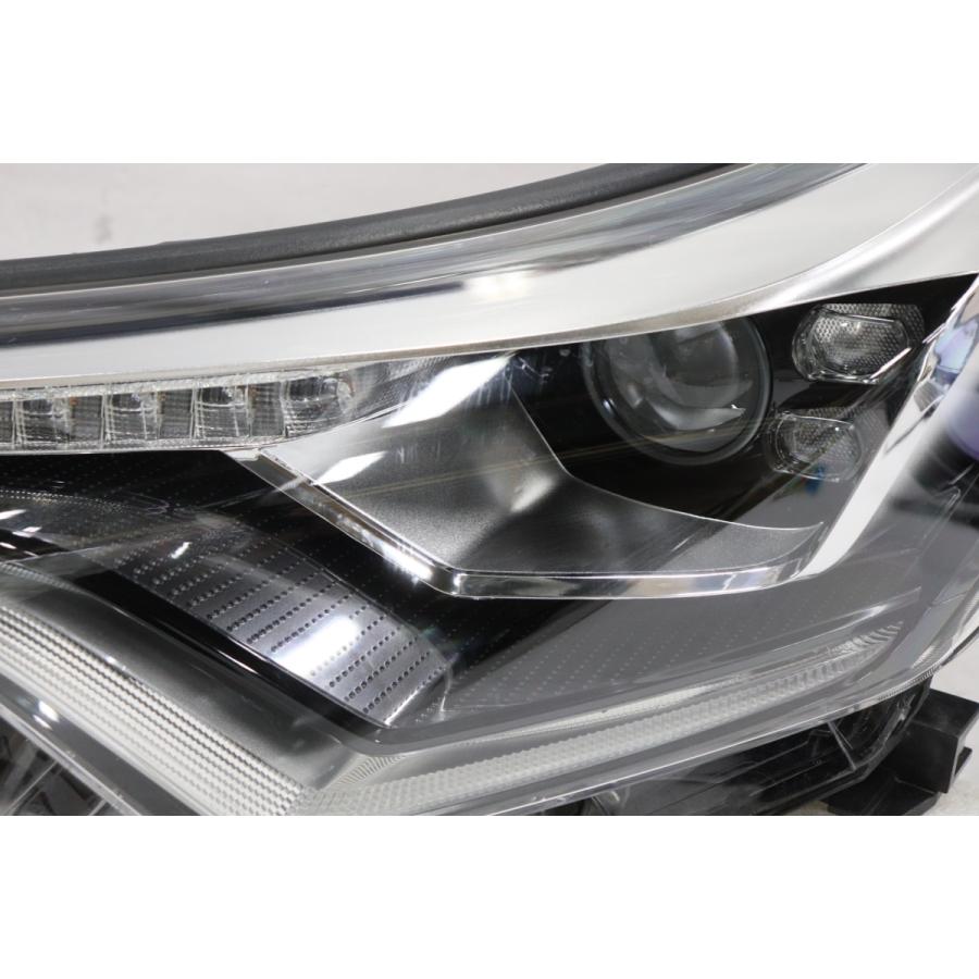 C-HR 200-1715-F☆前期 LED☆ZYX10 NGX10 左ヘッドライト 81185-10890 