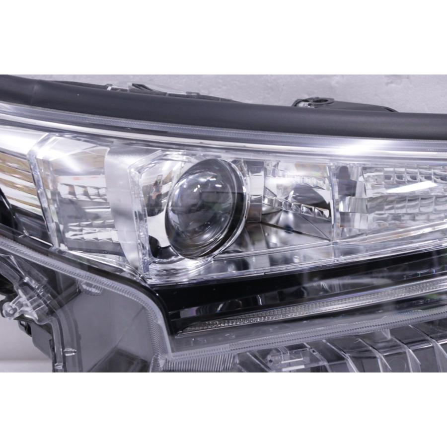 エスティマ 202-1560-Z☆美品 最終期 4型 LED 50系 エスティマ エスティマ 202-1560-Z☆美品 最終期 4型 LED 50系 エスティマ