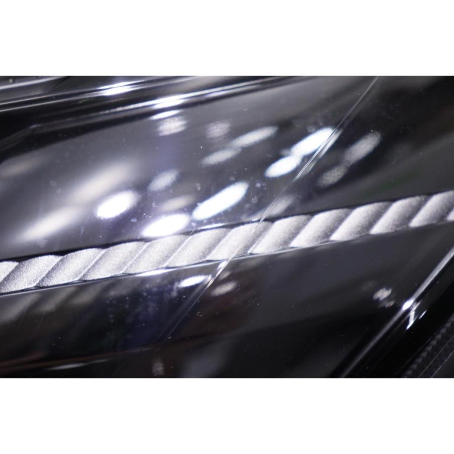 トヨタ ヴェルファイア ヘッドライト 左 (刻印: 81185-58231) トヨタ ヴェルファイア ヘッドライト 左 (刻印: 81185-58231