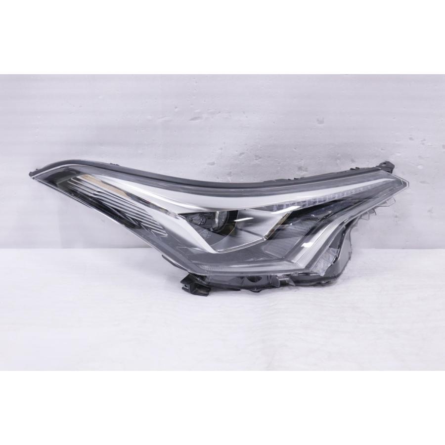 C-HR ZYX10 中期 左 LED ヘッドライト KOITO 10-111 C-HR 204-1254-C☆美品 中期 LED ZYX10 NGX50 C-HR☆右ヘッドライト