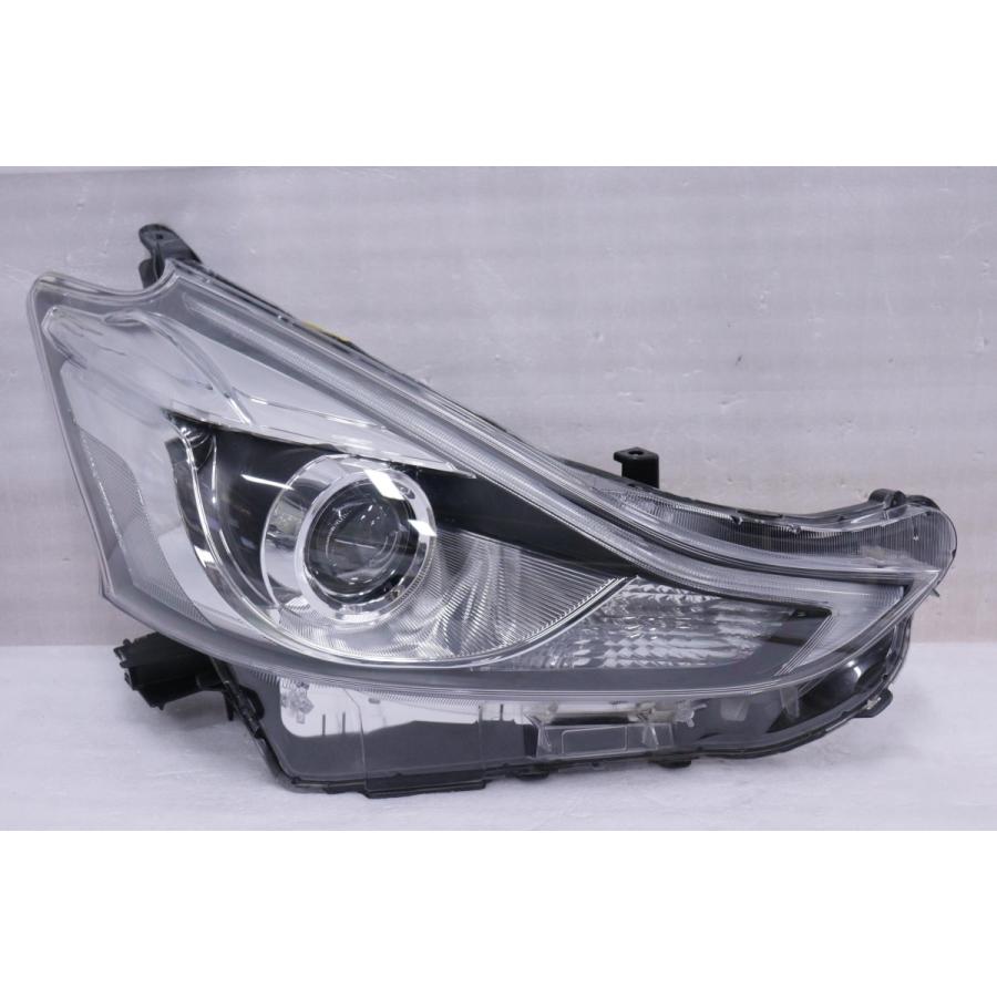 プリウス 205-361-V☆後期 LED ZVW40 プリウスα☆右ヘッドライト プリウス 205-361-V☆後期 LED ZVW40 プリウスα☆右ヘッドライト