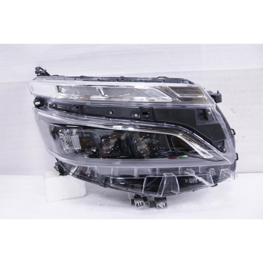 ヴォクシー 206-1535-R☆LED 後期☆ZRR80W ヴォクシー/HV 右 ヴォクシー 206-1535-R☆LED 後期☆ZRR80W ヴォクシー/HV 右