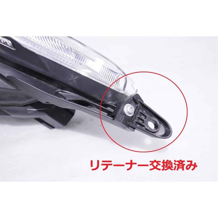 ヴォクシー 206-1535-R☆LED 後期☆ZRR80W ヴォクシー/HV 右